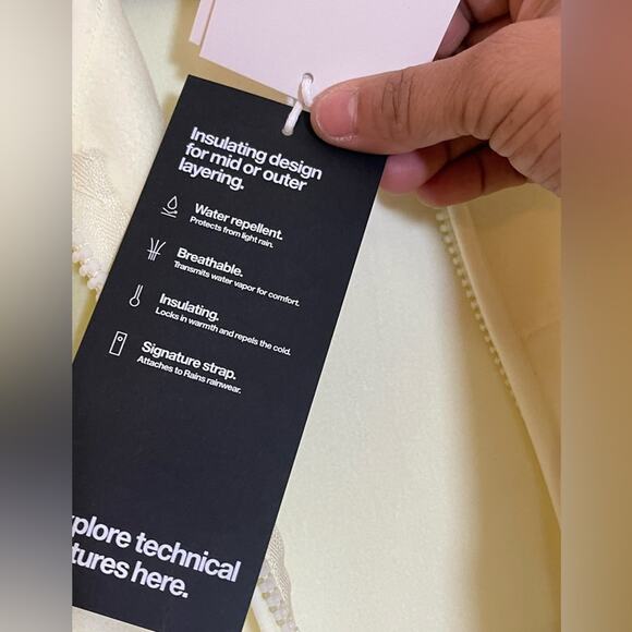 Rains Unisex Water Resistant Insulated Fleece Jacket size L NWT in Straw - Picture 7 of 8